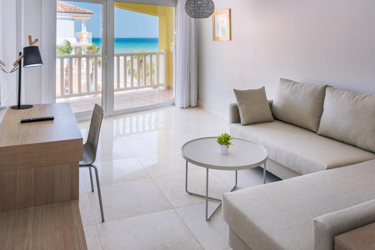 Mediterraneo Bay Hotel & Resort Roquetas de Mar Exterior photo