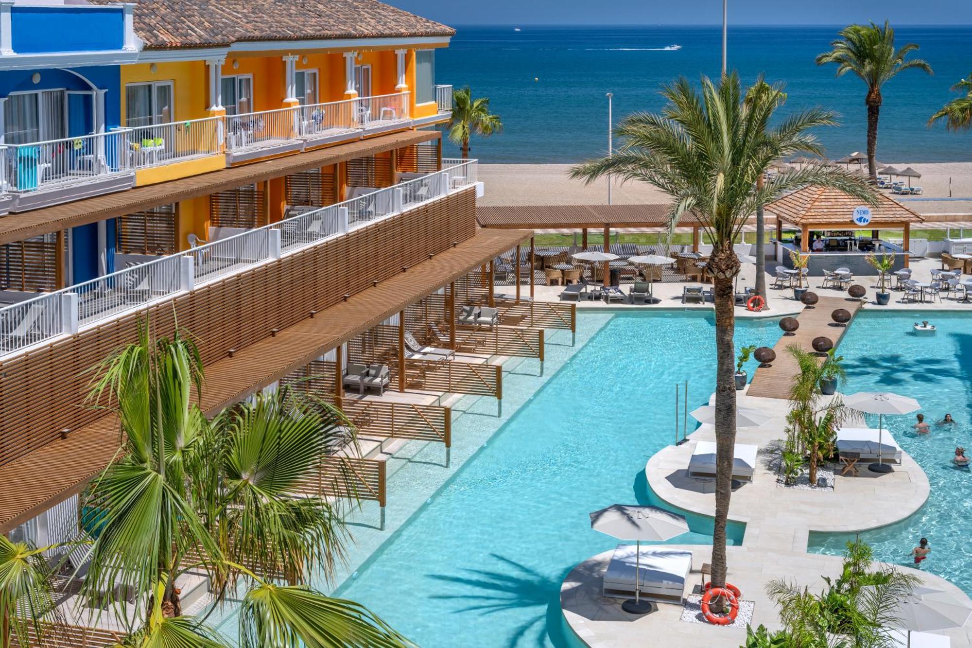 Mediterraneo Bay Hotel & Resort Roquetas de Mar Exterior photo